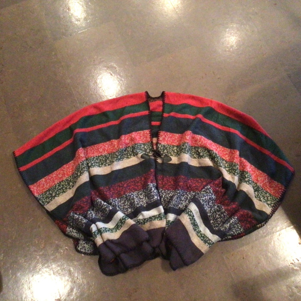 Poncho - rustic colors, one size fits all, excellent condition